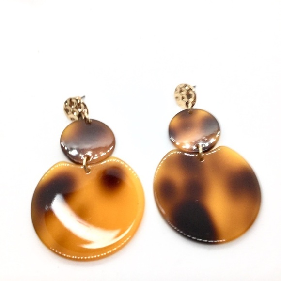3/$30 FAUX TORTOISE SHELL CIRCLE DISC EARRINGS GOLD - Picture 3 of 9